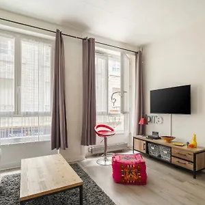 https://apt-studio-au-coeur-de-la-cite-corsaire.inbrittany.com